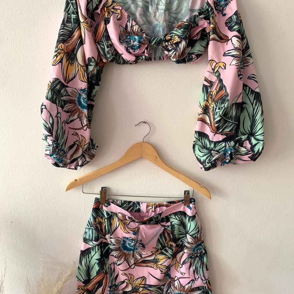 Miss lola boutique two piece tropical set